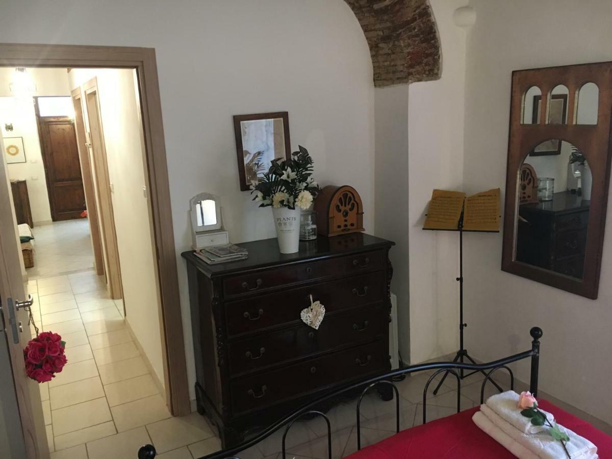 New Maria'S House Livorno. Il Cisternone Apartment Exterior photo